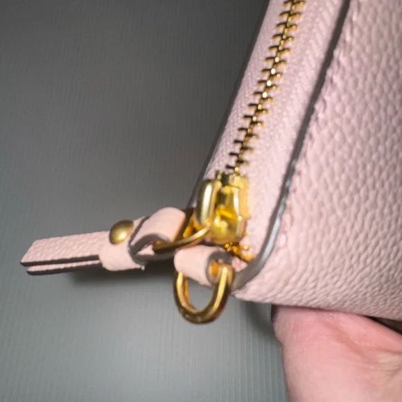 Tory Burch Pink Robinson Long Travel Wallet - Picture 12 of 14